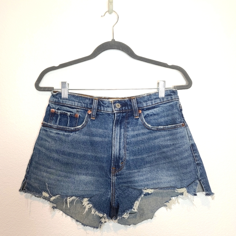 Abercrombie & Fitch Curve Love The Mom High-Rise Denim Shorts Size 28 - Picture 3 of 8